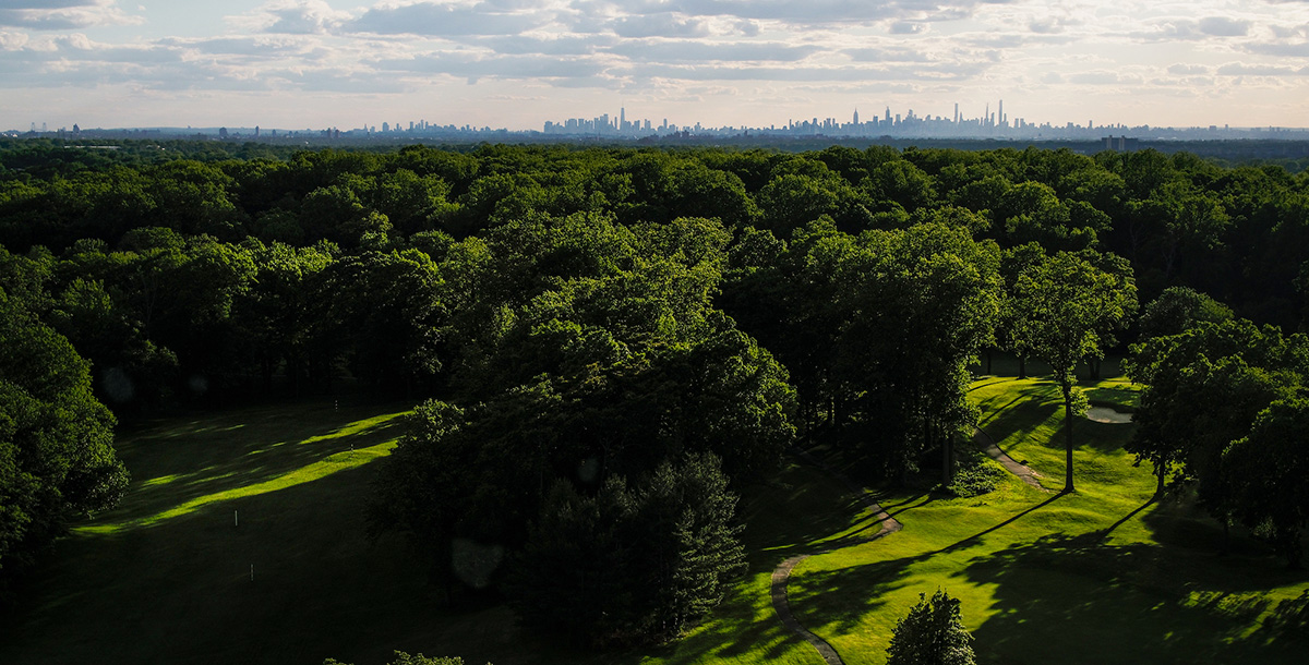 North Hills Golf Club with New York City skyline in background